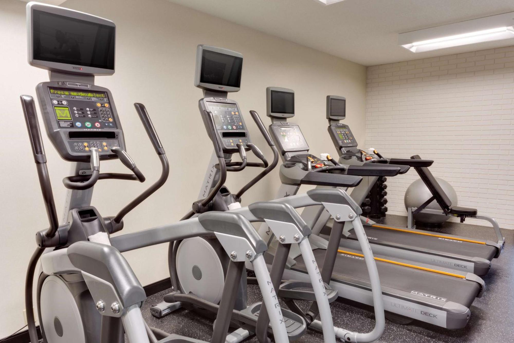 Drury Inn&suites Grandview Hotel 3*