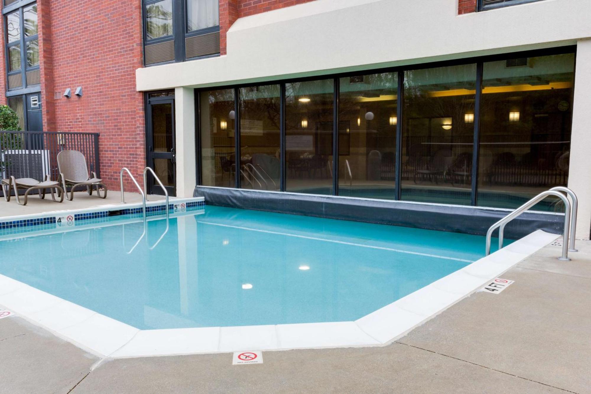 Drury Inn&suites Grandview Hotel 3*