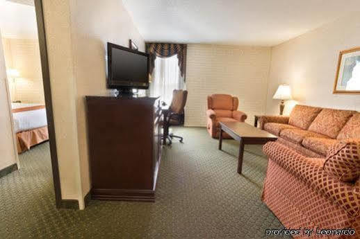 Drury & Grandview Hotel 3*
